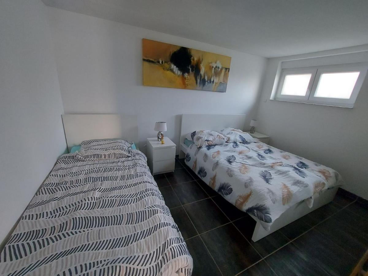Schönes Appartment in ruhiger Lage mit separatem Eingang Saeul Exterior foto